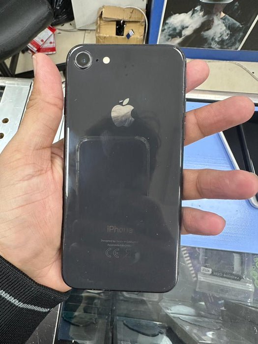 iPhone 8 Black (Used)